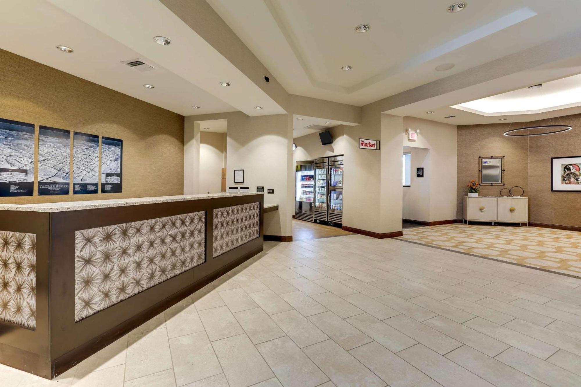 Drury Plaza Hotel Tallahassee Luaran gambar