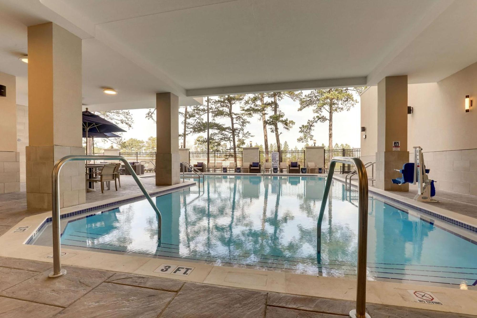 Drury Plaza Hotel Tallahassee Luaran gambar