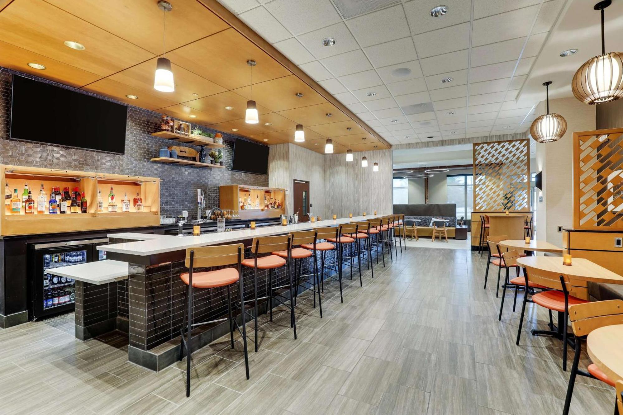 Drury Plaza Hotel Tallahassee Luaran gambar